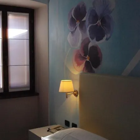 Dependance Center Hotel 2*